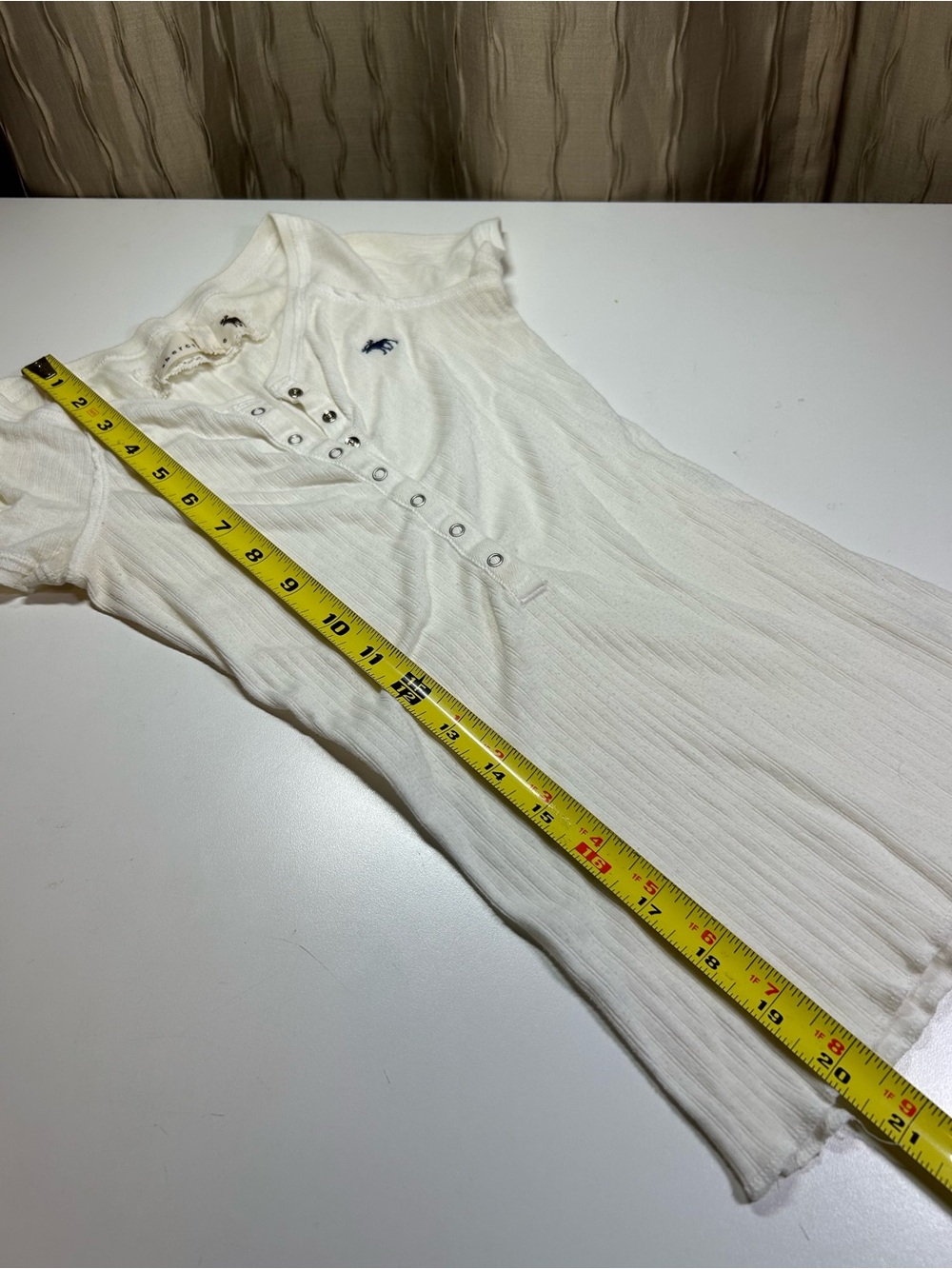 abercrombie kids Girl's M White Ribbed Short Sleeve Henley Snap Tee Vintage - Picture 4 of 9